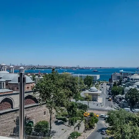 Penthouse: View & Retractable Roof